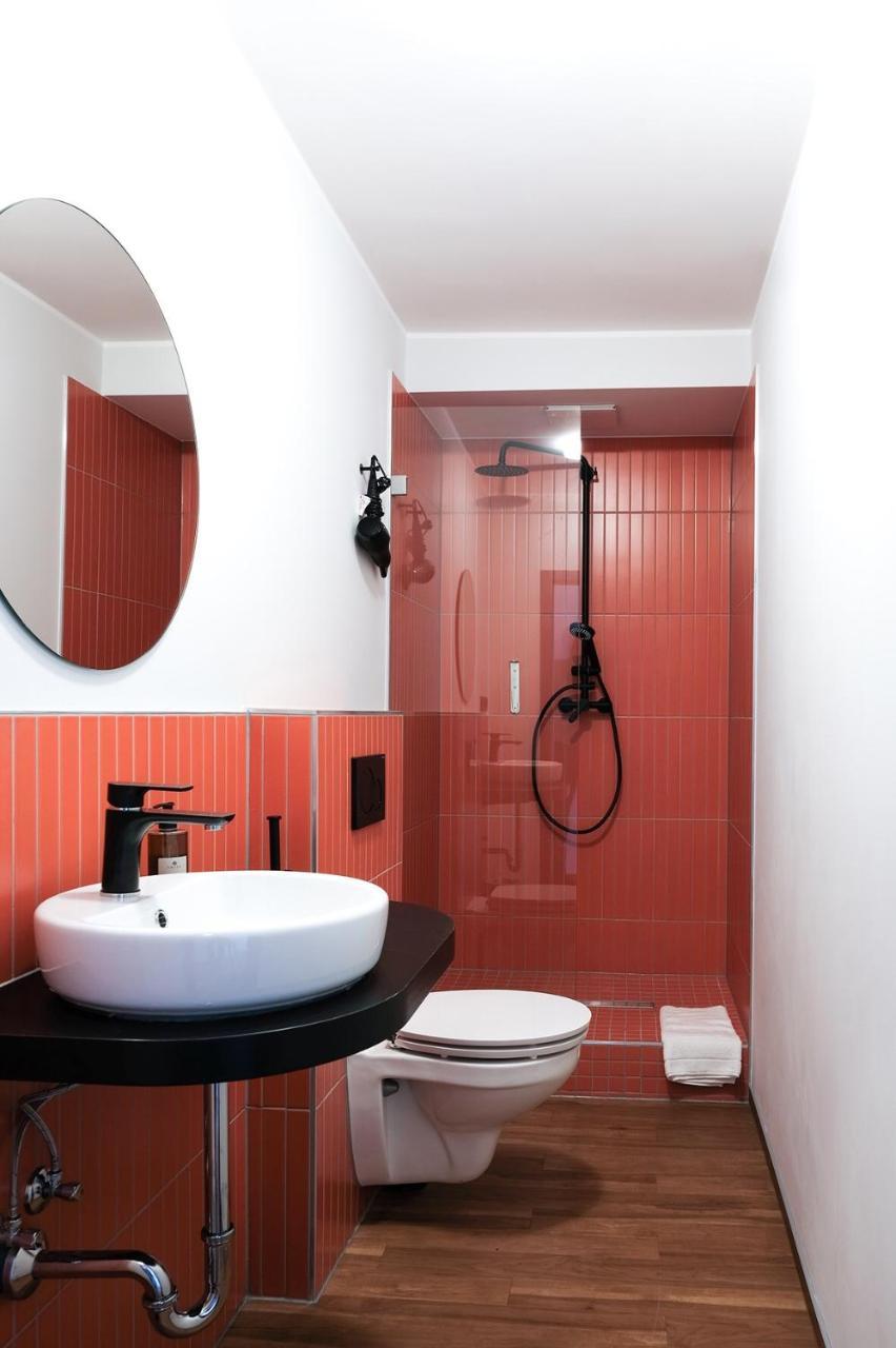 Hotel The Dot | 24/7 Checkin Monachium