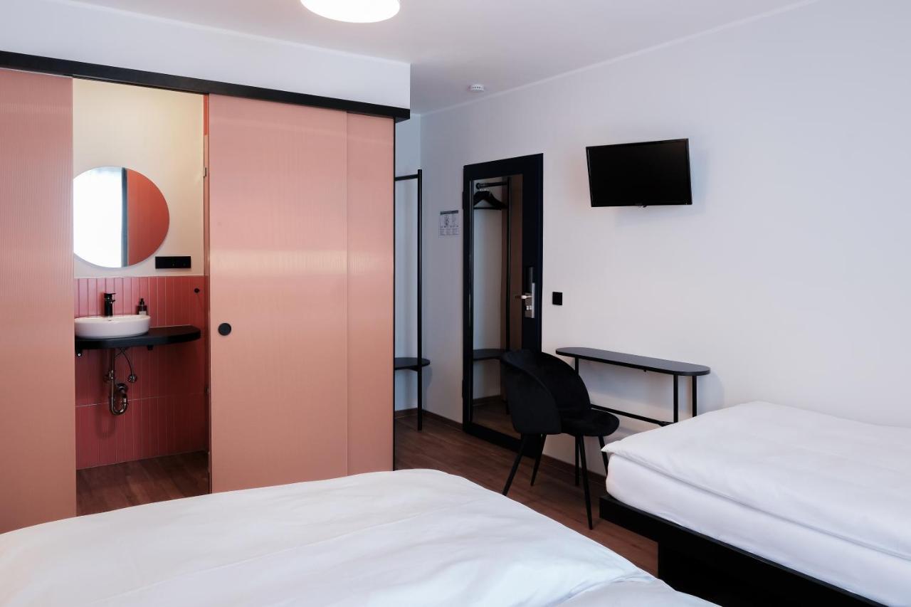 The Dot | 24/7 Checkin Hotel Monachium